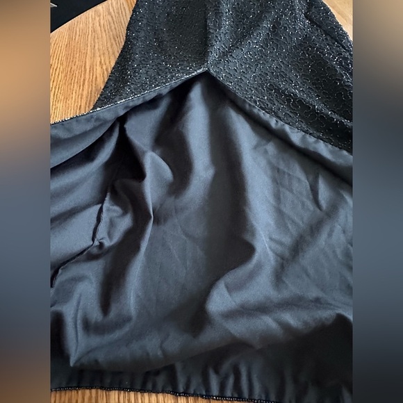 Lawrence Kager 100% Silk Embellished Sequined Dress  Back Slit Sz M Demure - Picture 14 of 15